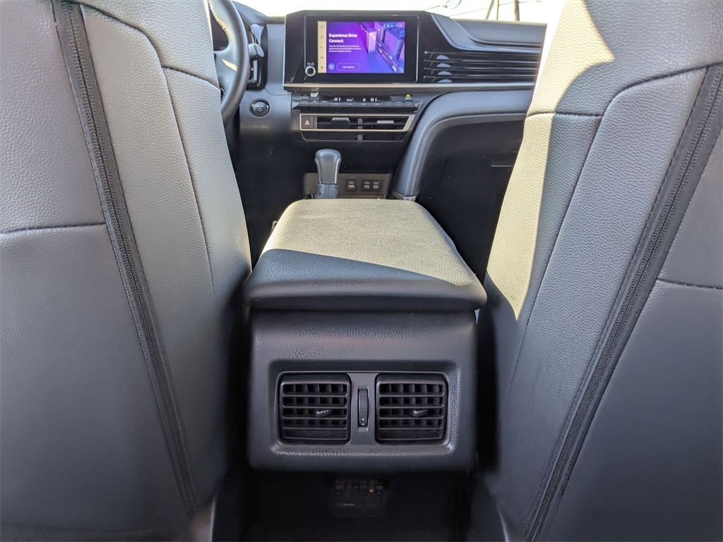 Thumbnail: 2025 Toyota Camry - 30