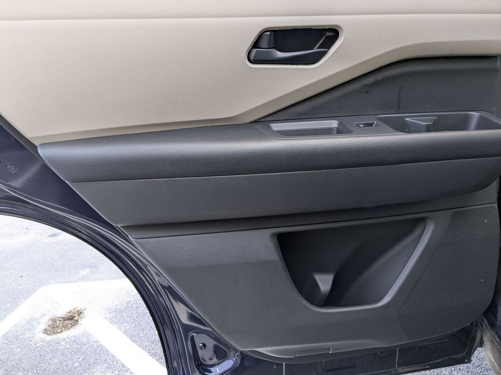 Thumbnail: 2024 Nissan Pathfinder - 27