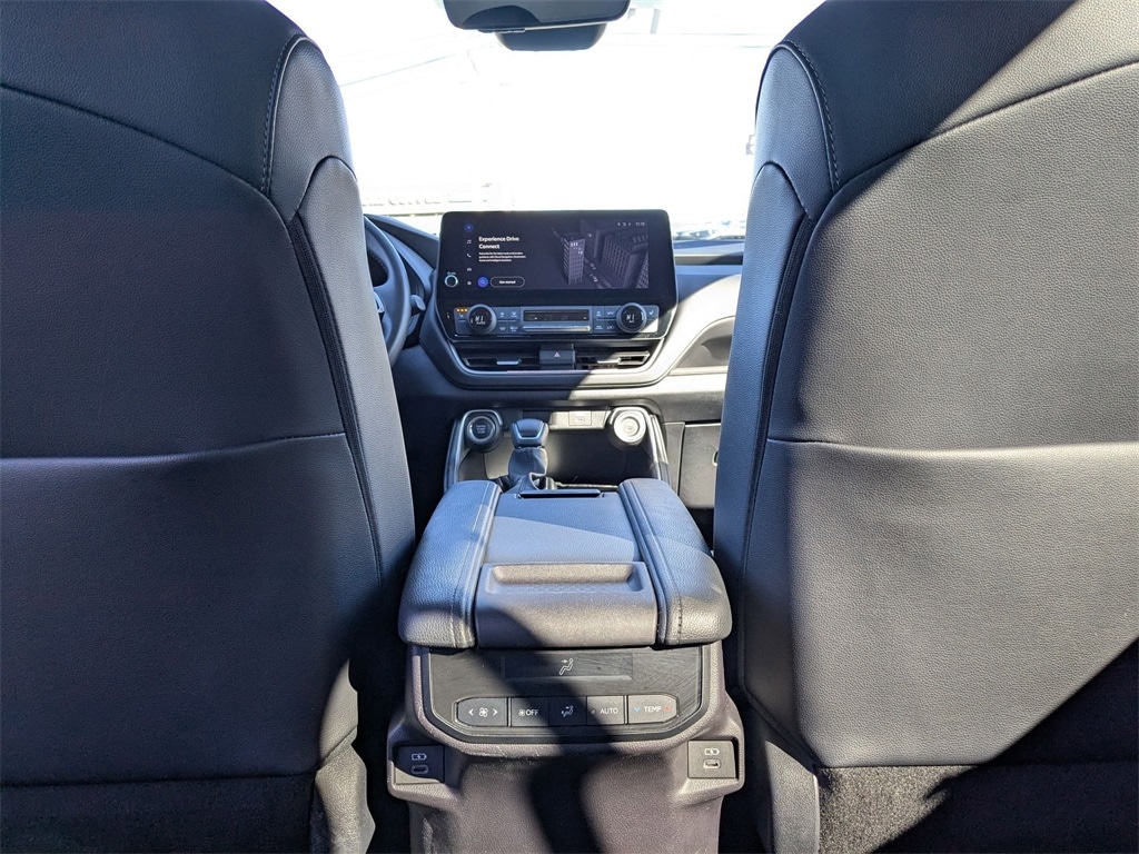 Thumbnail: 2025 Toyota Grand Highlander - 30