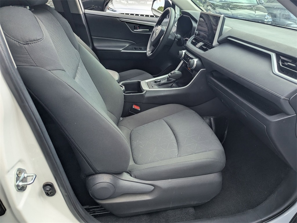 Thumbnail: 2024 Toyota RAV4 - 27