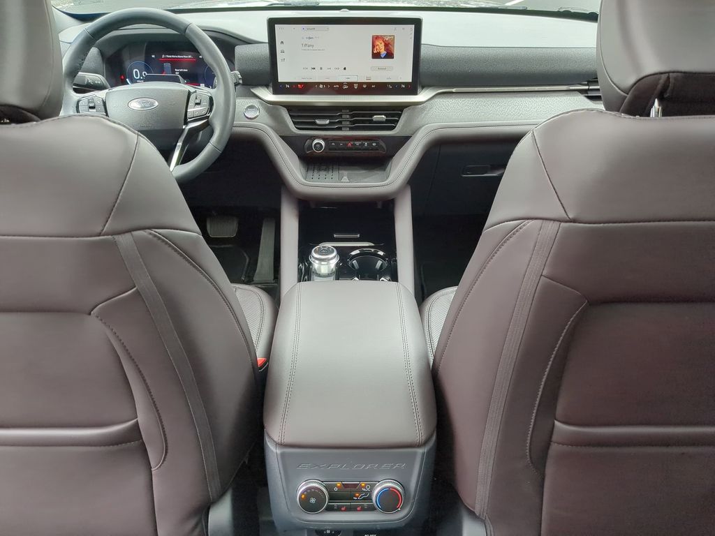 Thumbnail: 2025 Ford Explorer - 26