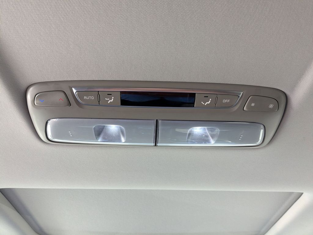 Thumbnail: 2025 Kia Telluride - 29