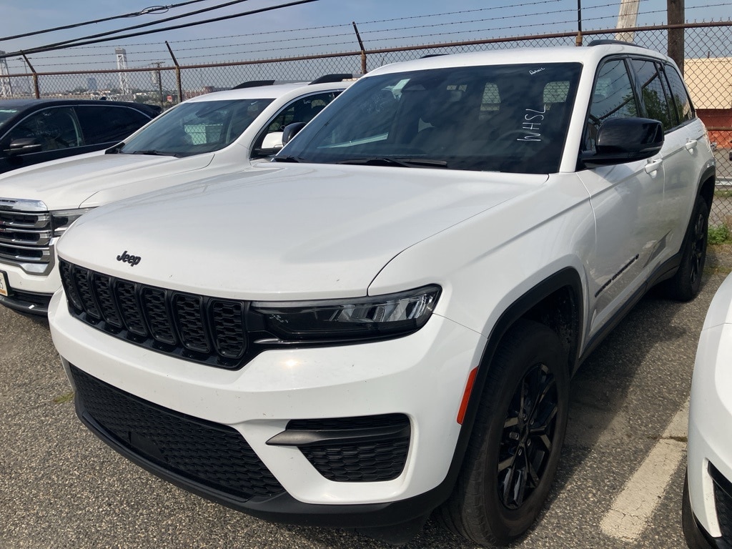 Thumbnail: 2024 Jeep Grand Cherokee - 1
