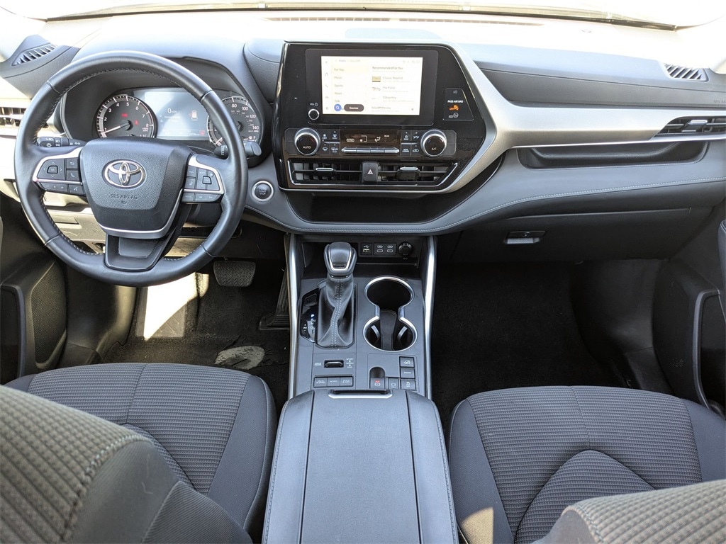 Thumbnail: 2024 Toyota Highlander - 31