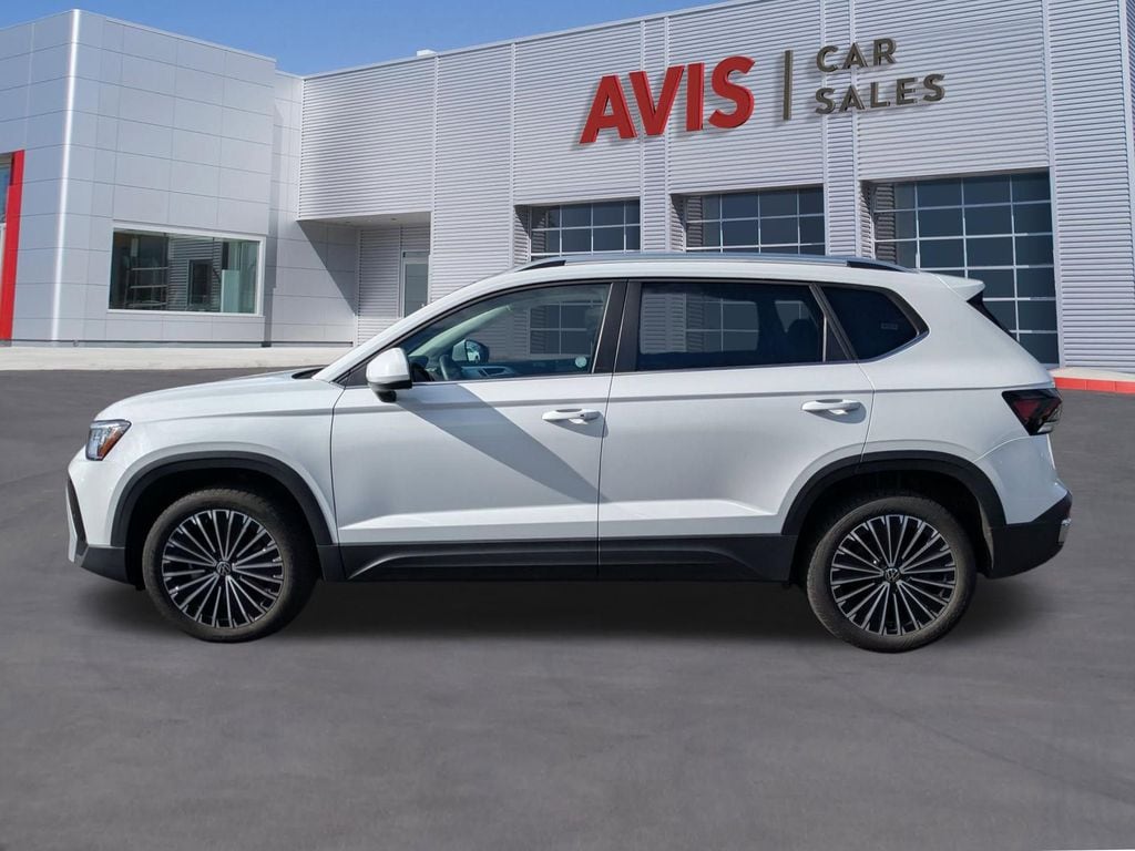 Thumbnail: 2025 Volkswagen Taos - 10