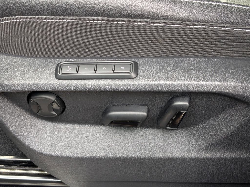 Thumbnail: 2025 Volkswagen Atlas - 14