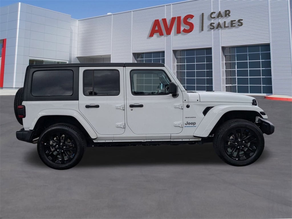 Thumbnail: 2022 Jeep Wrangler - 6