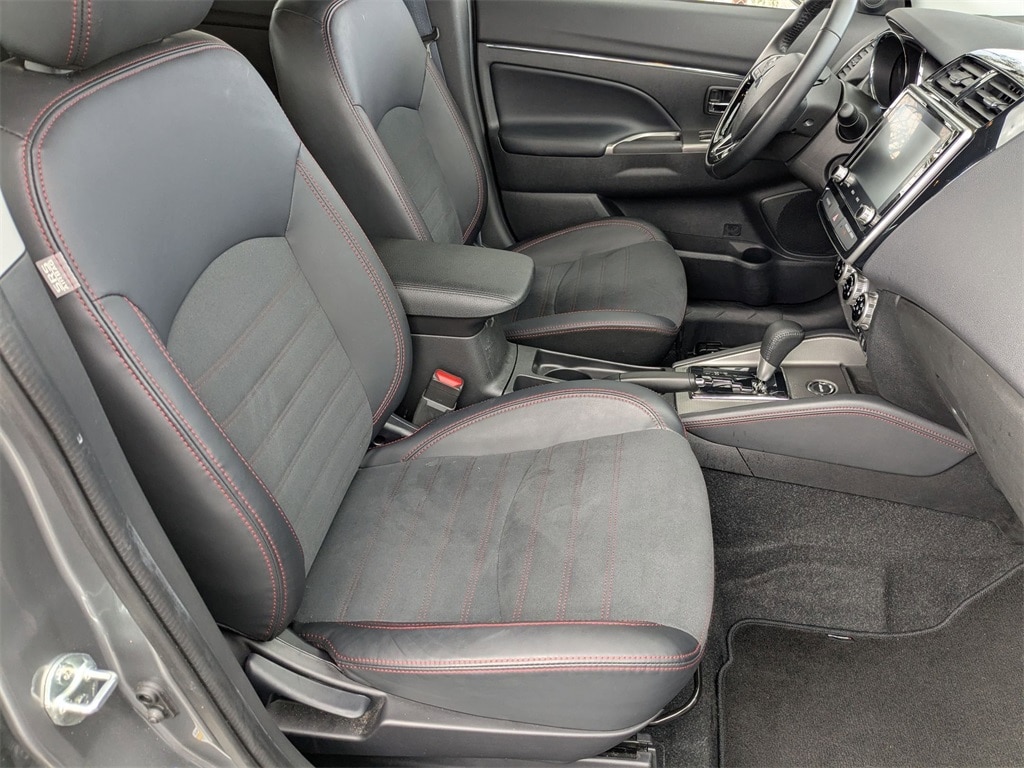 Thumbnail: 2025 Mitsubishi Outlander Sport - 35