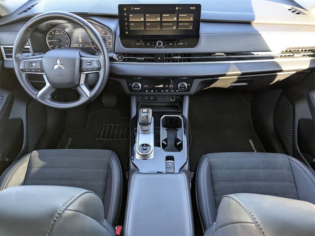 Thumbnail: 2025 Mitsubishi Outlander - 34