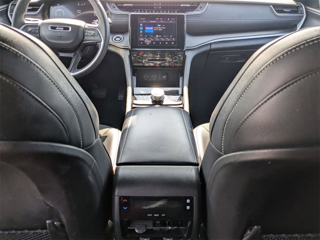Thumbnail: 2024 Jeep Grand Cherokee L - 28