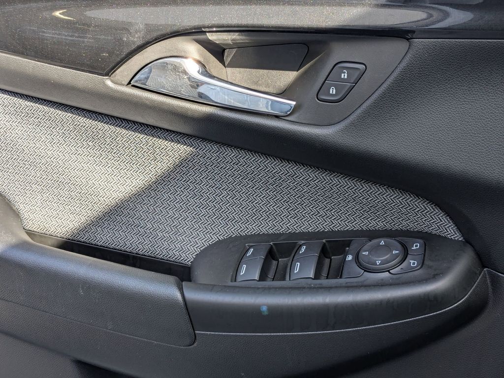 Thumbnail: 2025 Chevrolet TrailBlazer - 13