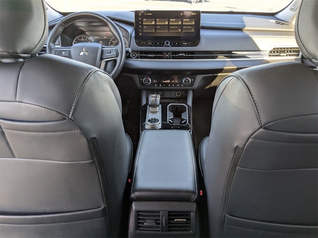 Thumbnail: 2025 Mitsubishi Outlander - 33