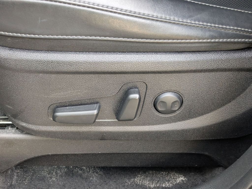 Thumbnail: 2025 Kia Telluride - 14