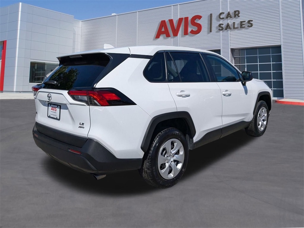 Thumbnail: 2024 Toyota RAV4 - 6