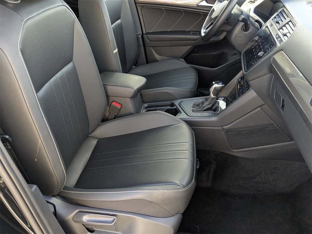 Thumbnail: 2024 Volkswagen Tiguan - 39