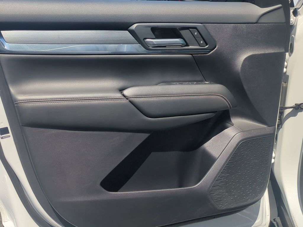 Thumbnail: 2025 GMC Terrain - 11
