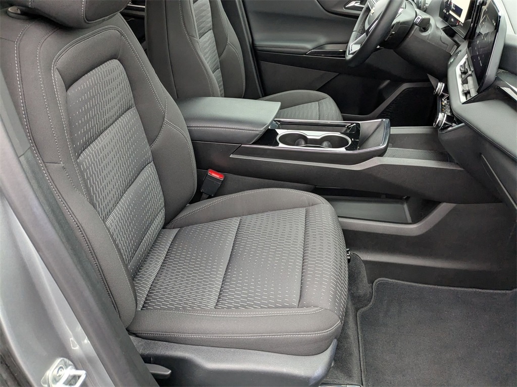 Thumbnail: 2025 Chevrolet Equinox - 37