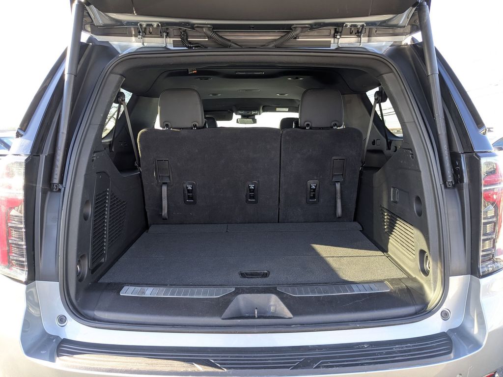 Thumbnail: 2025 Chevrolet Suburban - 36