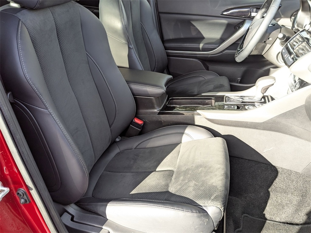 Thumbnail: 2025 Mitsubishi Eclipse Cross - 37