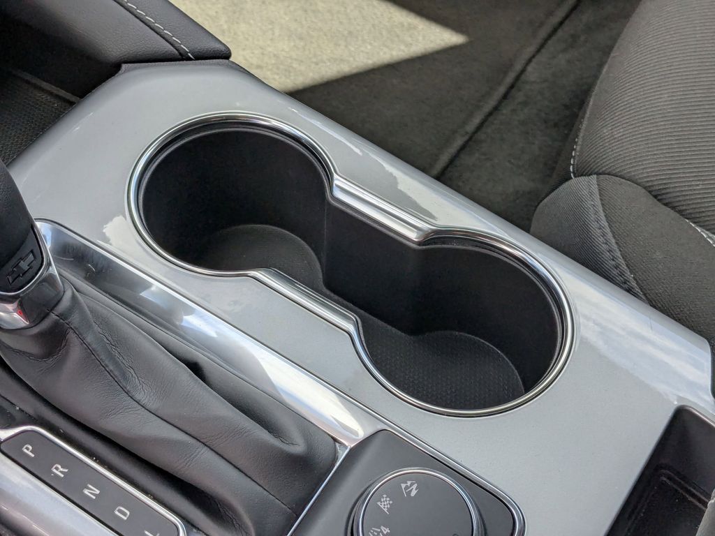 Thumbnail: 2025 Chevrolet Blazer - 25