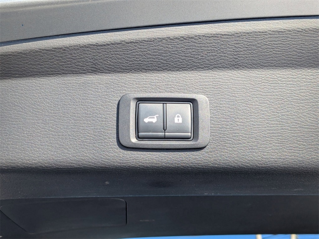 Thumbnail: 2024 Mitsubishi Outlander - 35