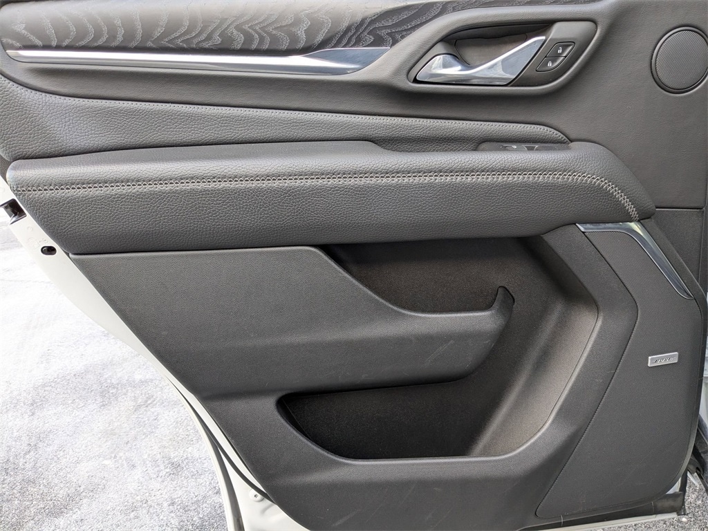 Thumbnail: 2023 GMC Yukon - 28