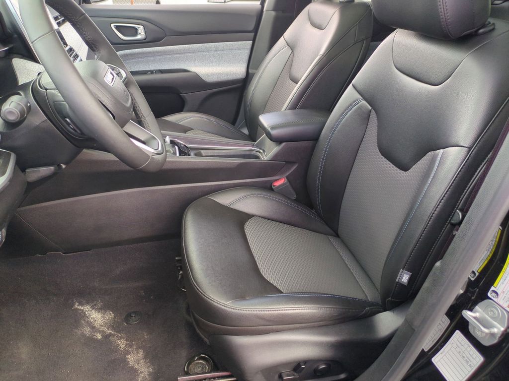 Thumbnail: 2025 Jeep Compass - 20