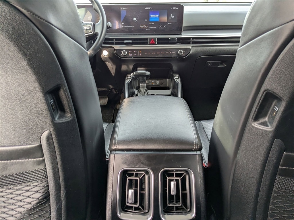 Thumbnail: 2024 Kia Sorento - 32