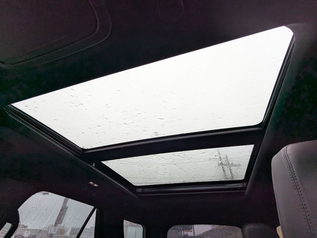 Thumbnail: 2025 Ford Explorer - 37