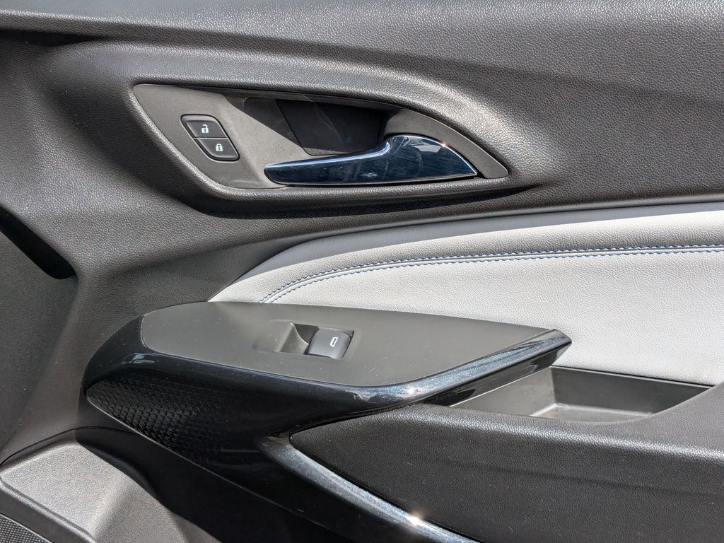 Thumbnail: 2025 Chevrolet Trax - 30