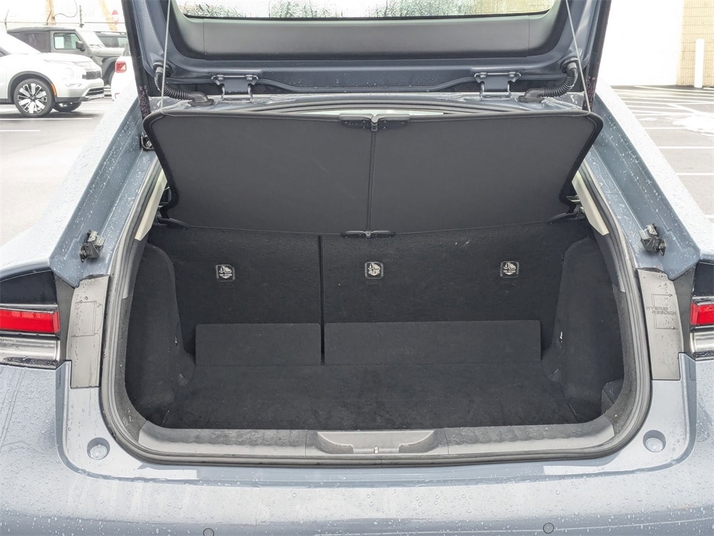 Thumbnail: 2025 Toyota Prius - 31