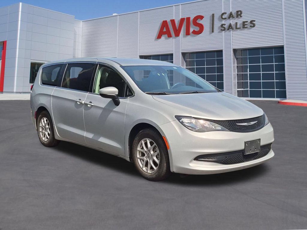Thumbnail: 2023 Chrysler Voyager - 3