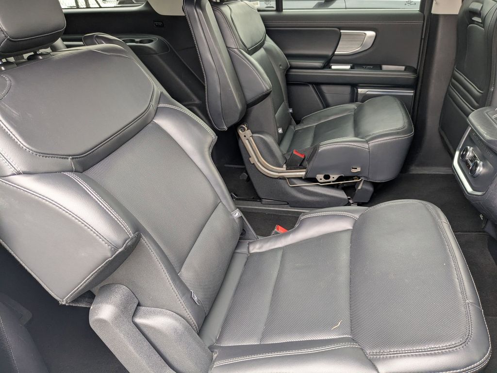 Thumbnail: 2025 Ford Expedition MAX - 35