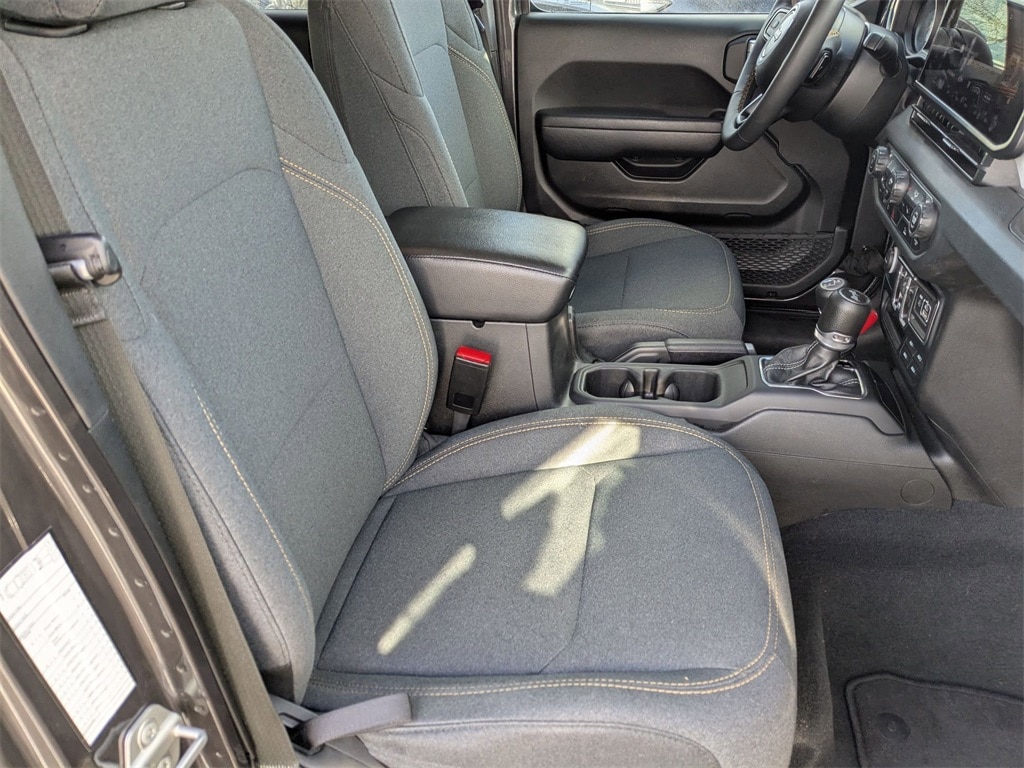 Thumbnail: 2024 Jeep Wrangler - 36