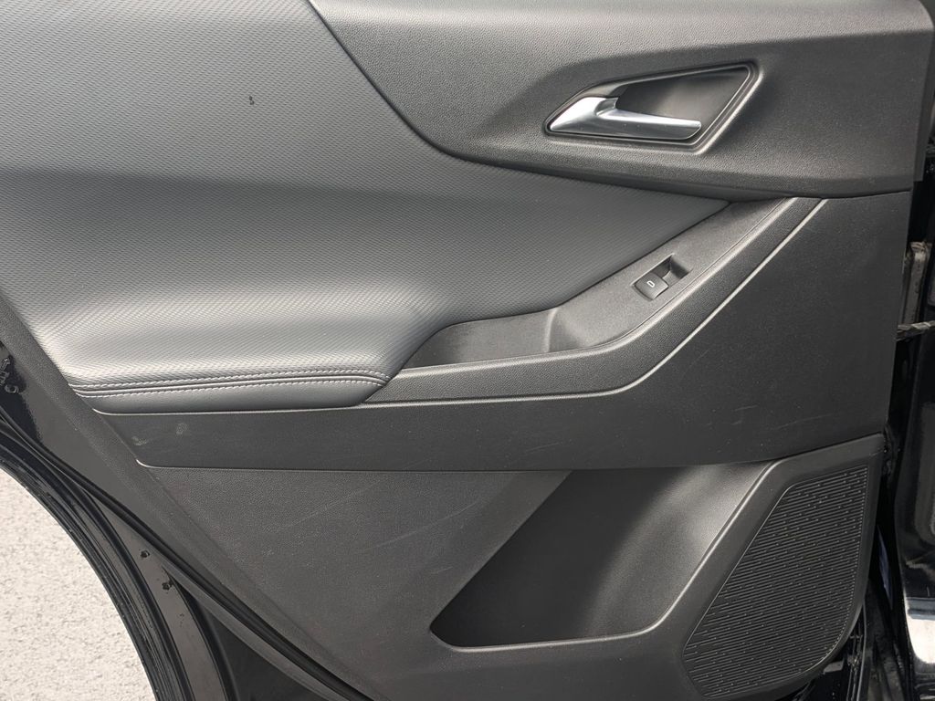 Thumbnail: 2025 Chevrolet Equinox - 32