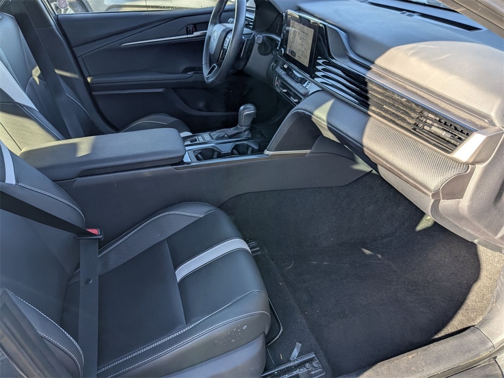 Thumbnail: 2025 Toyota Camry - 36