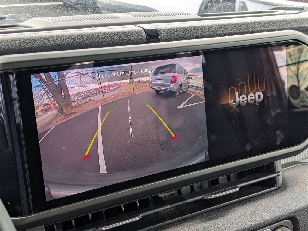 Thumbnail: 2024 Jeep Wrangler - 23