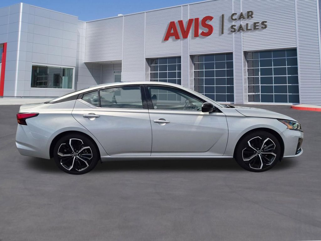 Thumbnail: 2025 Nissan Altima - 4