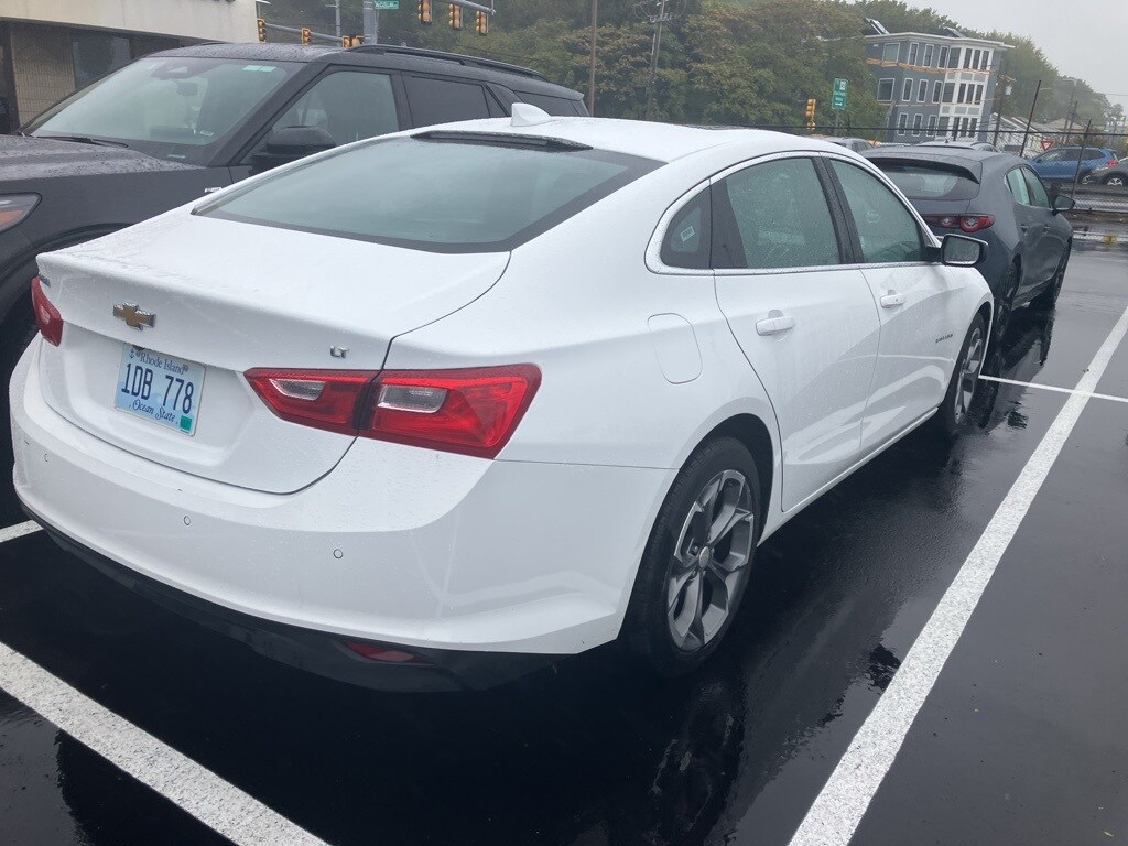 Thumbnail: 2024 Chevrolet Malibu - 3