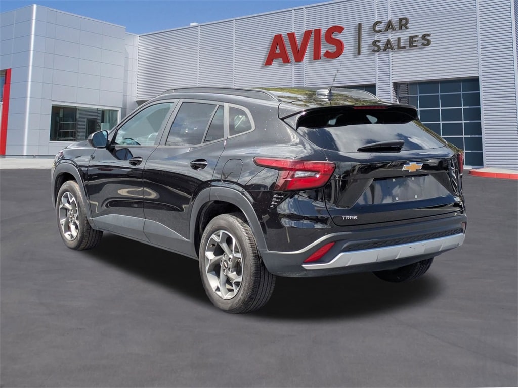 Thumbnail: 2024 Chevrolet Trax - 9