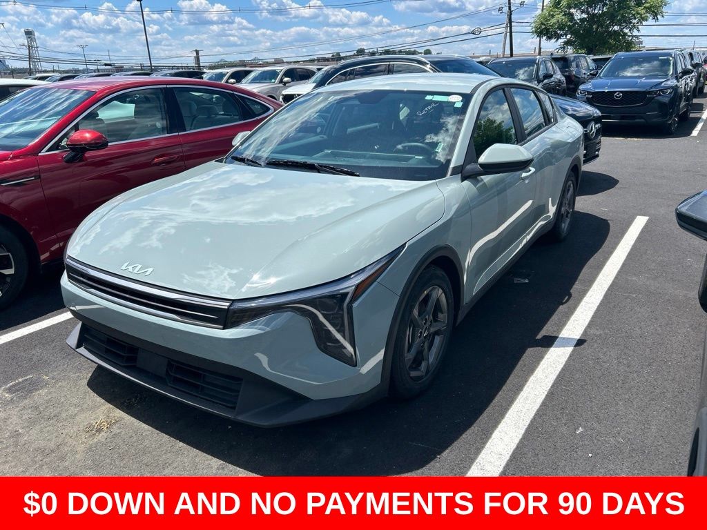 Thumbnail: 2025 Kia K4 - 1