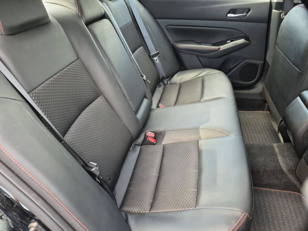 2025 Nissan Altima SR - Photo 29