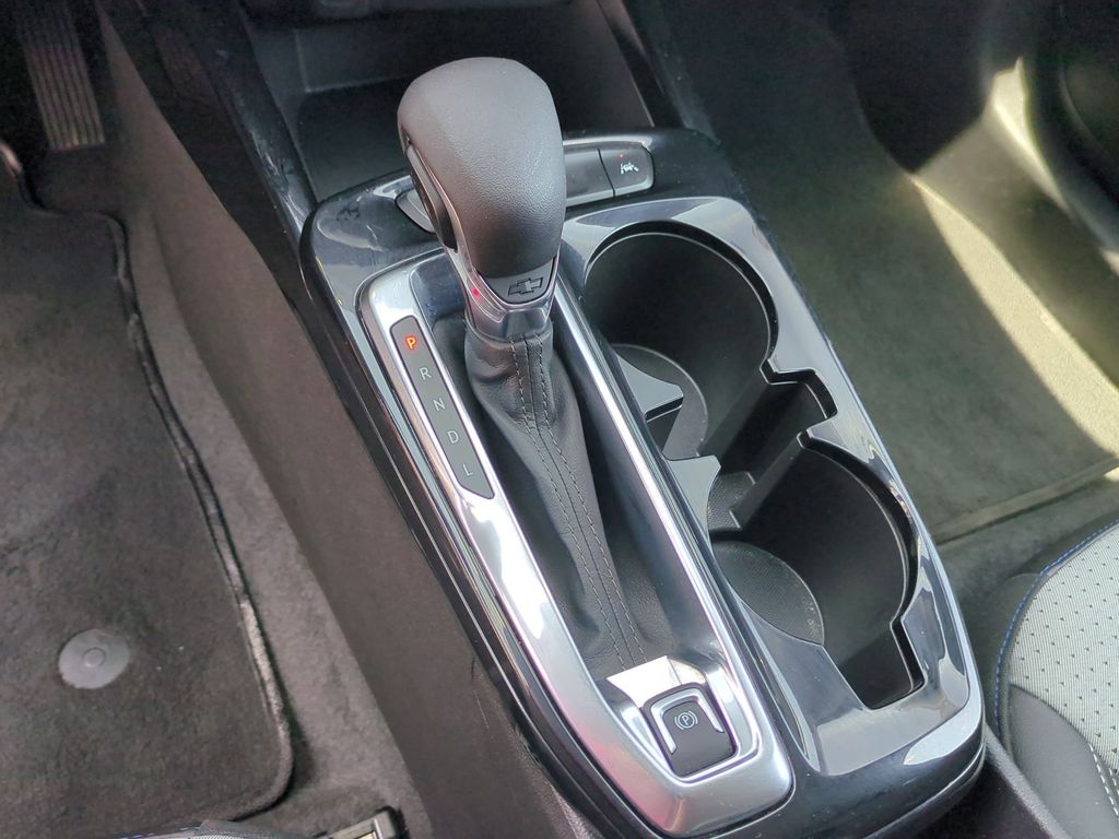 Thumbnail: 2025 Chevrolet Trax - 15