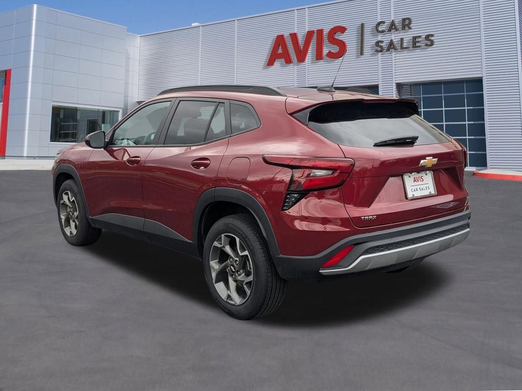 Thumbnail: 2025 Chevrolet Trax - 9
