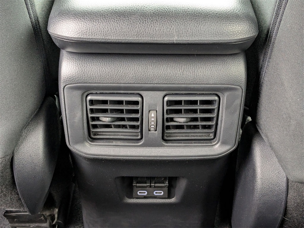 Thumbnail: 2025 Toyota RAV4 - 29