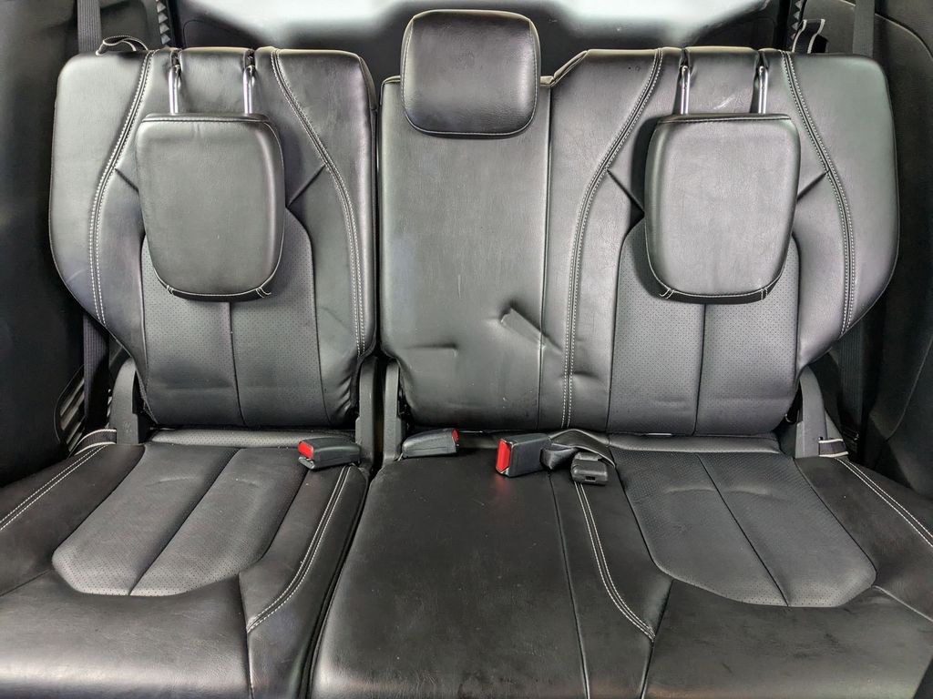 Thumbnail: 2025 Chrysler Pacifica - 28