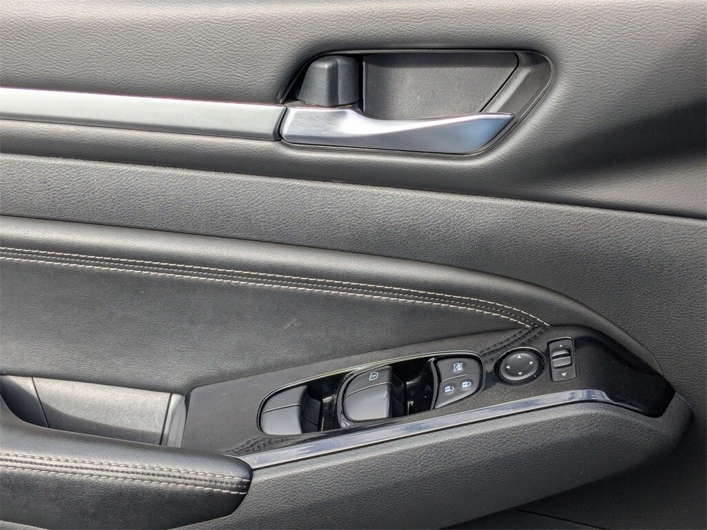 Thumbnail: 2023 Nissan Altima - 17