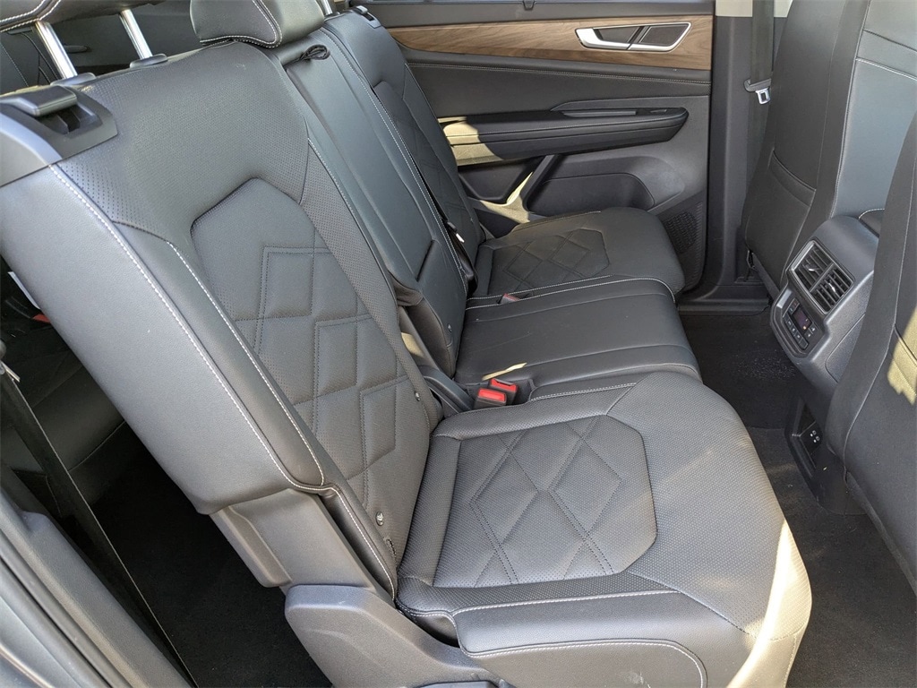 Thumbnail: 2025 Volkswagen Atlas - 36