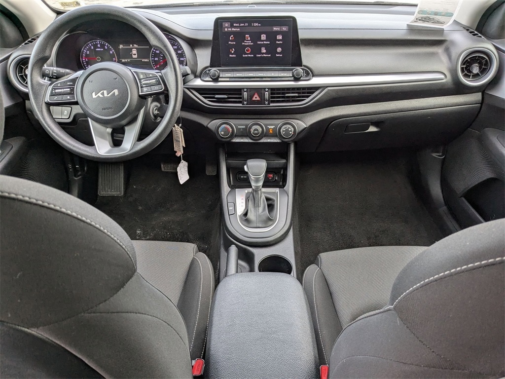 Thumbnail: 2024 Kia Forte - 30