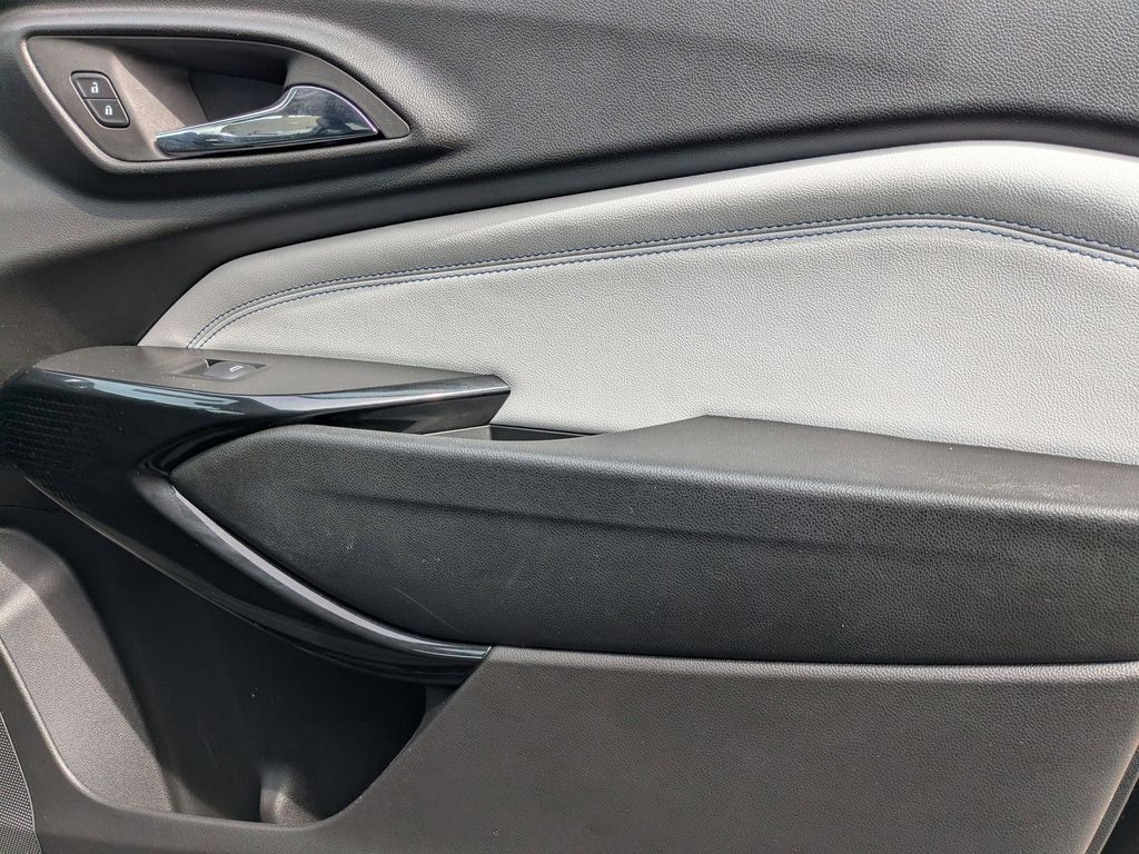 Thumbnail: 2025 Chevrolet Trax - 28